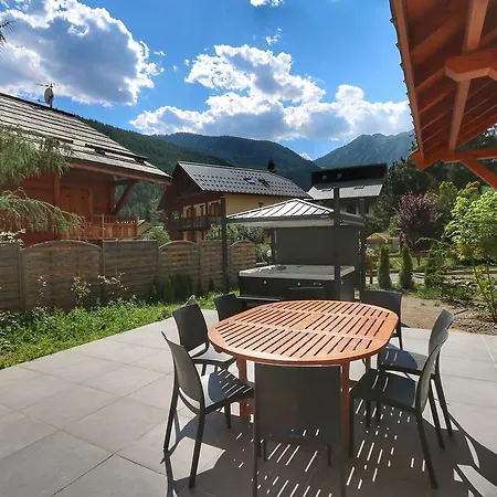 Chalet Stam